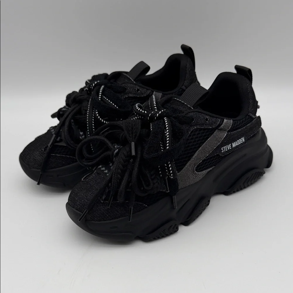 Steve Madden Pryce‎ Black Chunky Lace-Up Sneakers